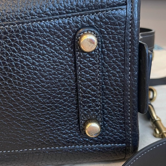 🔥Coach Rogue 25 + Pink Large Dinosaur Charm - Picture 13 of 13